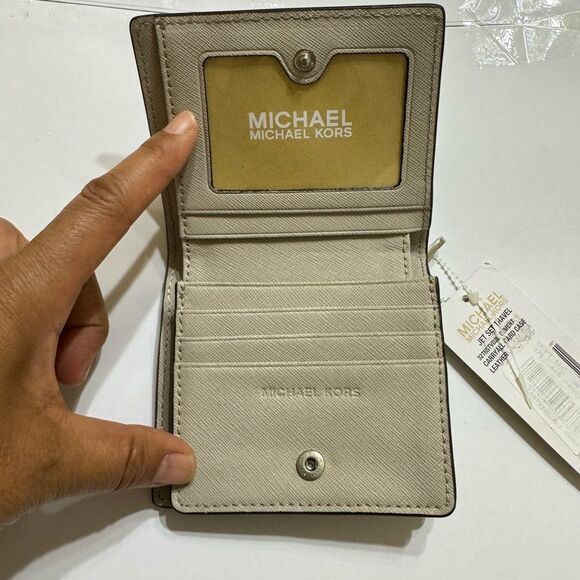 NWT Vintage Y2K Rare Michael Kors Tri-Fold Jet set travel‎ wallet - Picture 2 of 3